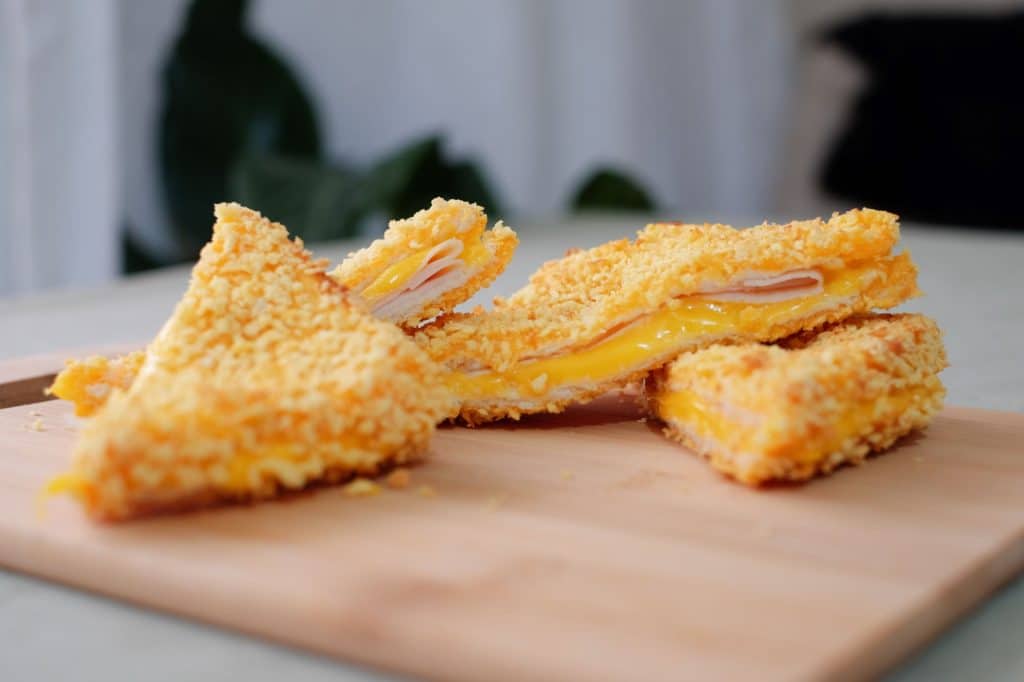 Auguste Bloch met son savoir-faire à votre service grâce à ses années d’expertise dans la fabrication de chapelures. Nous vous aidons à concevoir une chapelure sur mesure parfaitement adaptée à votre cahier des charges.