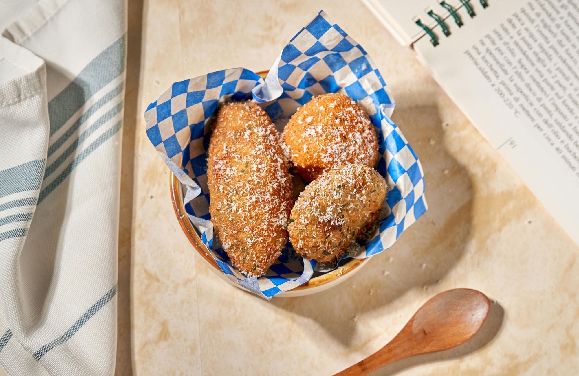 Chez Auguste BLOCH, nous concevons des chapelures sur mesure qui subliment vos recettes, renforcent votre identité produit et augmentent l’attrait de vos gammes.